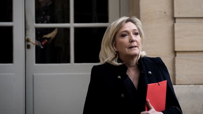 Marine Le Pen demande à Élisabeth Borne de dissoudre les 