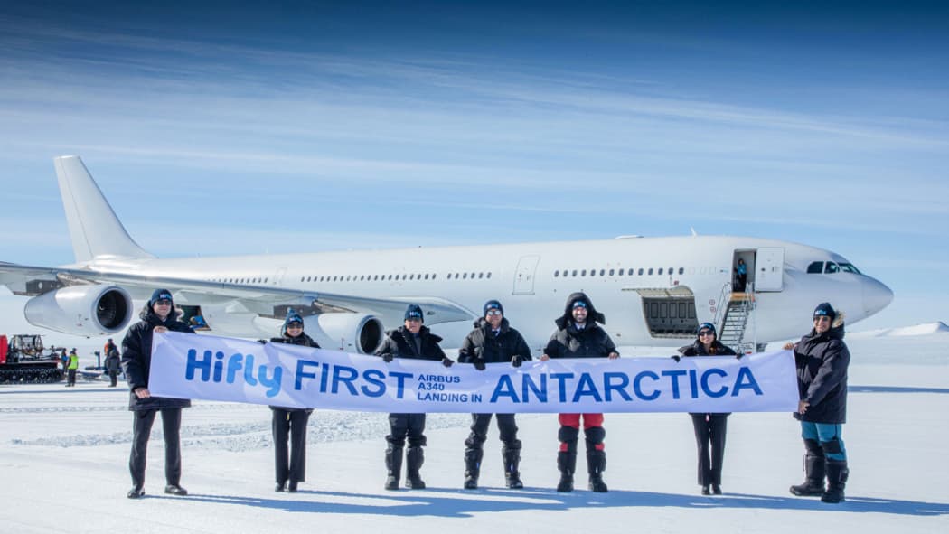 Le premier Airbus de l'histoire à atterrir en Antarctique Le premier Airbus de l'histoire à atterrir en Antarctique