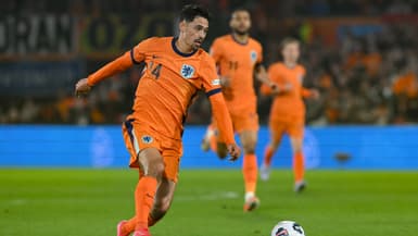 Tijjani Reijnders avec les Pays-Bas contre l'Espagne, le 20 mars 2025.