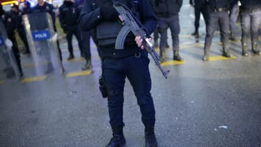 La police turque a tué cinq membres présumés du groupe Etat islamique (EI) lors d'une opération contre une cellule jihadiste à Konya