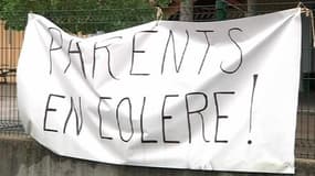 Pédophilie: réaction à Villefontaine au sujet du directeur d'école visé par 55 signalements