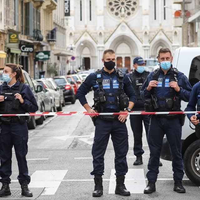 Attaque à Nice: Darmanin annonce un "renforcement de la sécurité fort" pour la Toussaint
