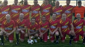 L'équipe du SCMVA avec Joe Cole.