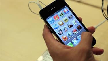 L'auteur d'une application iPhone intitulée "juif ou pas juif" très contestée affirme avoir développé ce système pour apporter aux juifs un sentiment de fierté. L'ingénieur a expliqué être lui-même juif et n'avoir fait que compiler des données déjà dispon