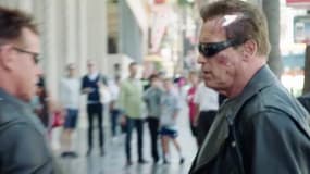Caméra cachée : Arnold Schwarzenegger se déguise en Terminator pour la bonne cause