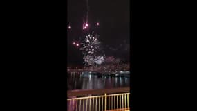 Des feux d'artifice ont été tirés sans autorisation à Lyon mardi soir. 