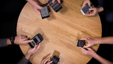 Selon plusieurs chercheurs, les smartphones vont, à l'avenir, permettre de nouer un lien continu entre les patients et leurs médecins. (image d'illustration)