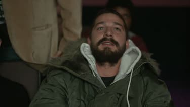 Shia Labeouf en train de regarder tous ses films in extenso.