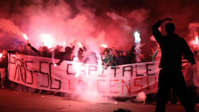 Plusieurs milliers de supporters historiques du PSG boycottent toujours les rencontres du club.