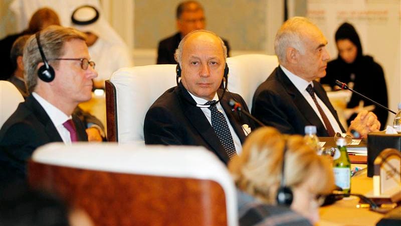 Laurent Fabius, lors de la réunion des ministres des Affaires étrangères du groupe des pays "amis de la Syrie" à Doha, au Qatar. Les diplomates ont sommé l'Iran et le Hezbollah libanais de cesser d'intervenir dans le conflit syrien. /Photo prise le 22 jui