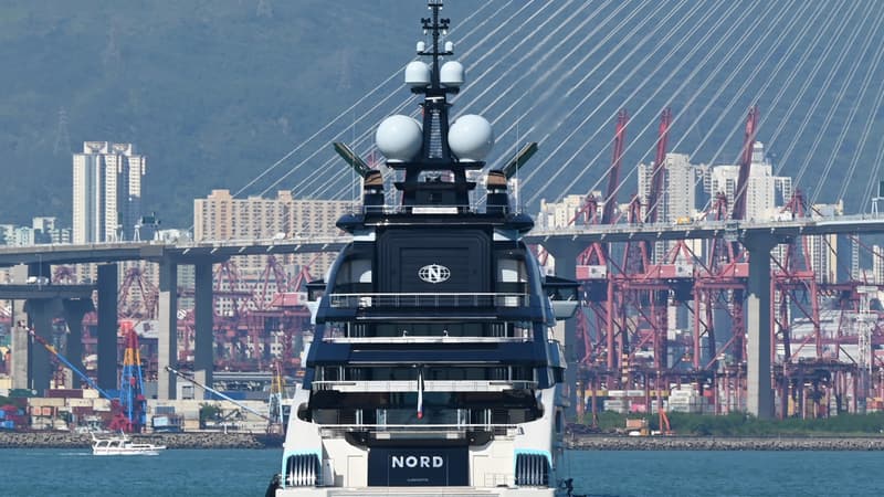 La récession en Russie, les sanctions occidentales les plus sévères de l'Histoire et la guerre n'y font rien: les milliardaires russes n'ont jamais été aussi riches (ils pèsent désormais près de 600 milliards d'euros)