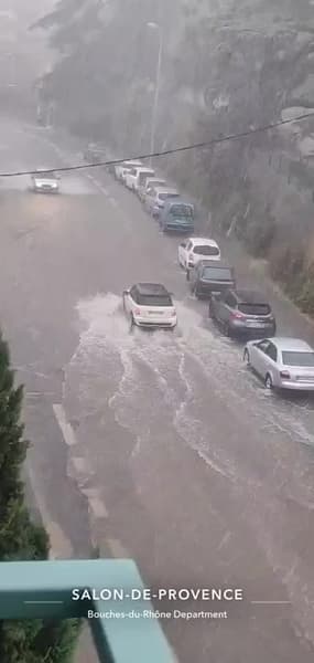 Inondations à Salon-de-Provence, après de forts orages - Témoins BFMTV