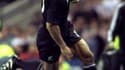 Finaliste du Mondial 1995, auteur de 37 essais lors de ses 63 sélections sous le maillot des All Blacks, l'ailier Jonah Lomu débarque en... troisième division du championnat de France, dans le club de Marseille-Vitrolles. Improbable.