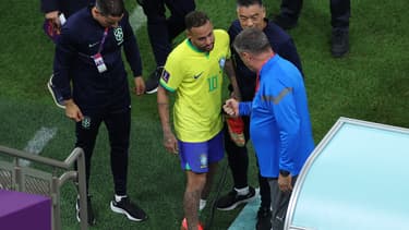 Neymar lors de Brésil-Serbie