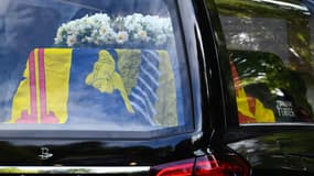 Le cercueil de la reine Elizabeth II quitte Balmoral, en Écosse, le 11 septembre 2022