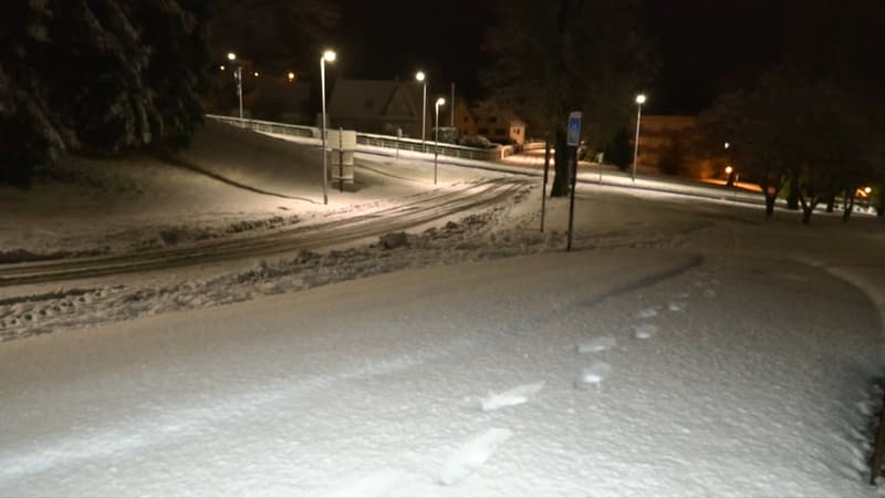 La neige à Vire, dans le Calvados, vendredi 22 novembre 2024.