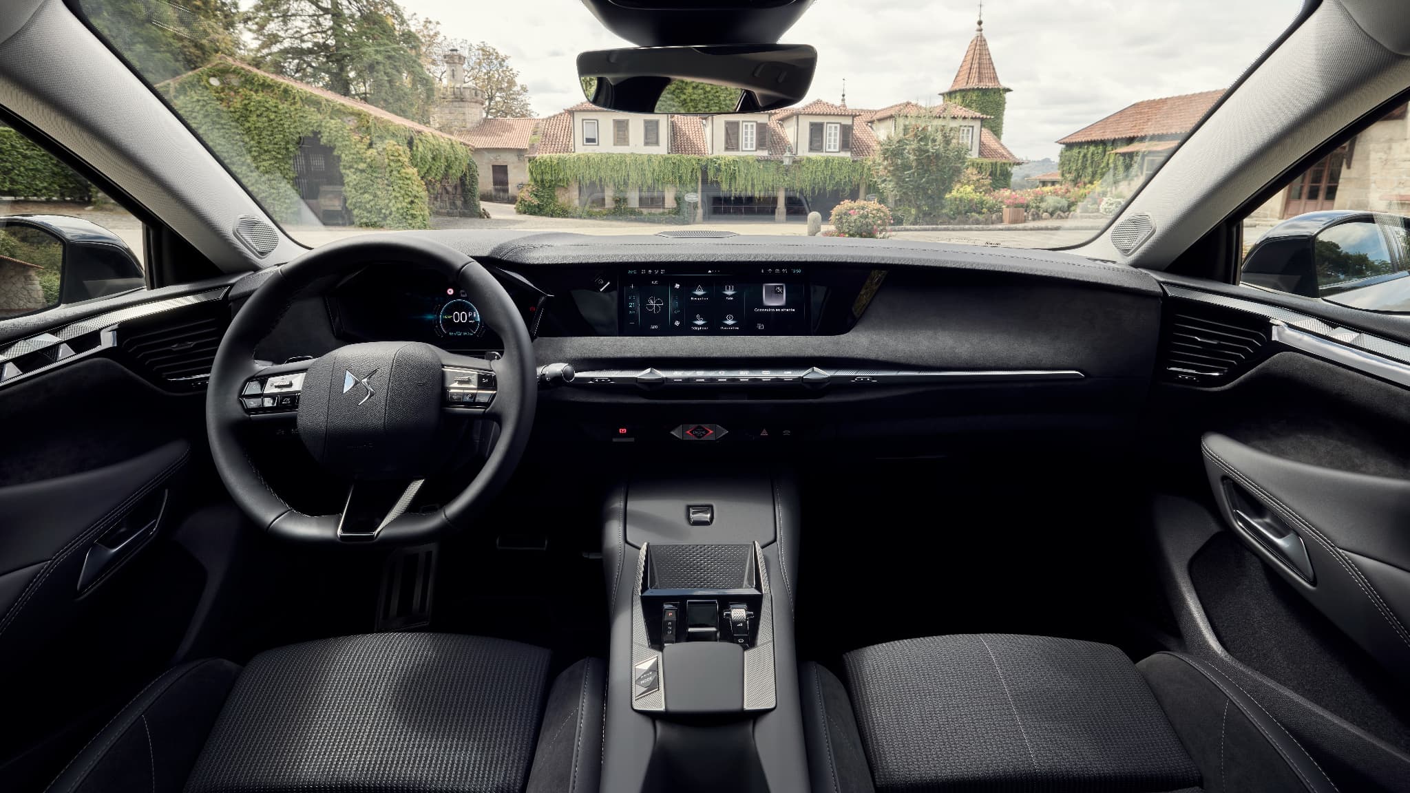 The interior of DS number 4. The interior of DS number 4.