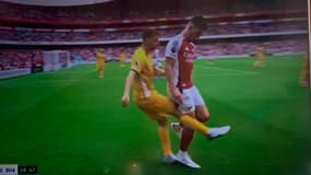 Declan Rice au duel avec Joël Veltman lors d'Arsenal Brighton, le 31 aout 2024.