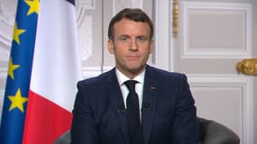 Le président Emmanuel Macron lors de ses voeux aux Français depuis l'Élysée.