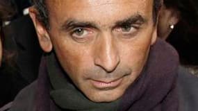 Eric Zemmour ne fera pas appel de sa condamnation par le tribunal correctionnel de Paris pour provocation à la discrimination raciale. Le journaliste estime en effet avoir "gagné sur la diffamation", qui était le motif initial des poursuites engagées par