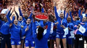 Face à la médiatisation des footballeurs vainqueurs de la Coupe du Monde, même la victoire européenne des joueuses de handball ne suffit pas à augmenter le nombre de femmes dans le  top 1000 des personnalités les plus médiatisées en 2018 