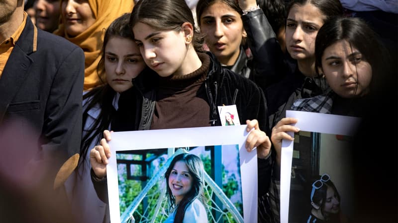 Une enquête sur les massacres commis en mars en Syrie fait état de 1.426 morts