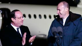 Le père Georges, souriant et rasé, a été accueilli mercredi matin par le président François Hollande.