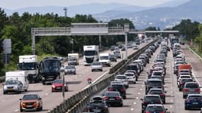 Embouteillage sur l'A7entre Lyon et Vienne, le 10 juillet 2021     