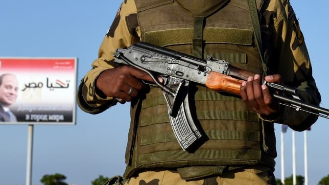 Un soldat égyptien à un checkpoint dans les environs de Charm el-Cheikh, le 11 novembre 2015