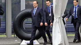 Le président de la République François Hollande sur le site de Michelin Ladoux, le 18 avril 2014 près de Clermont-Ferrand.