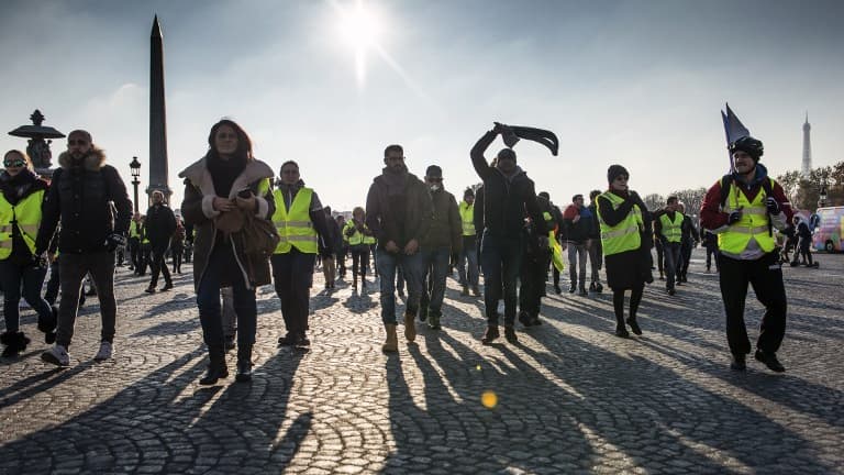 Des manifestants place de la Concorde, le 17 novembre 2018.