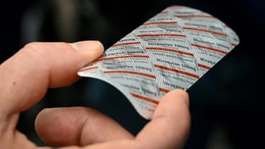 Des comprimés de Nivaquine (chloroquine) dont l'utilisation est contestée