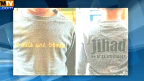 Le tee-shirt porté par le petit garçon.