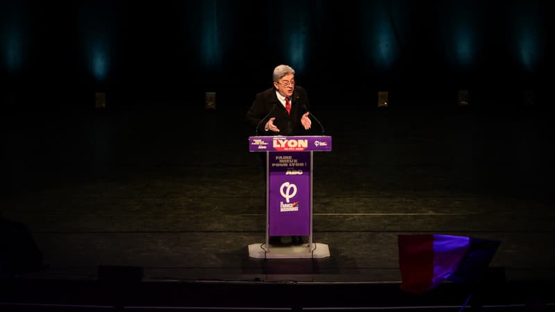 Jean-Luc Mélenchon dénonce une "consternante réaction" après les accusations d'antisémitisme concernant ses propos sur la prononciation du nom de Jeffrey Epstein