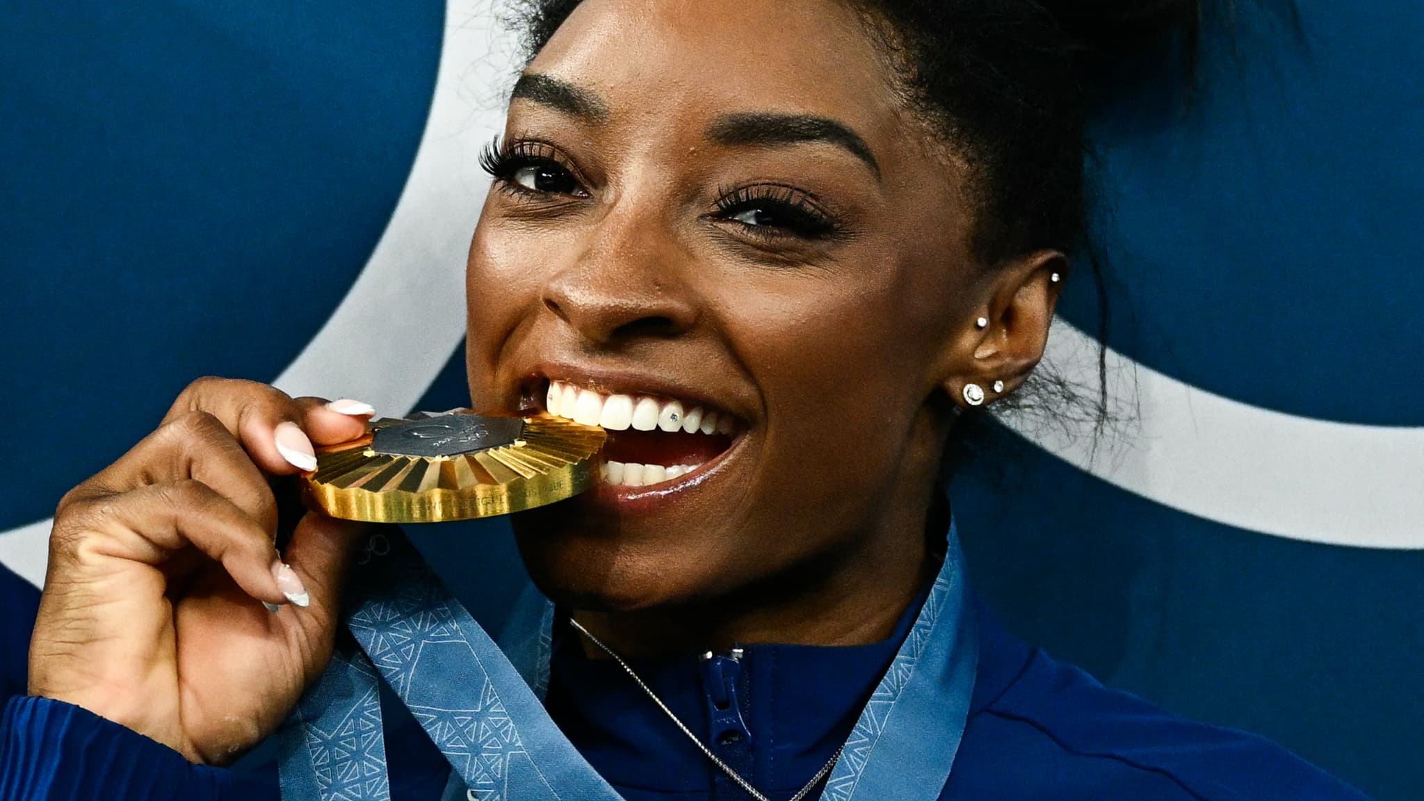 JO 2024 (gym): Nouvelle Médaille D'or Pour La Reine Simone Biles, Au ...