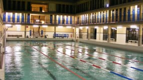 La piscine Pailleron dans le 19e arrondissement est ouverte le soir.