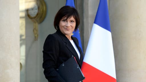 Le dossier unique présenté par la ministre Marie-Arlette Carlotti devrait simplifier les démarches des 8,5 millions de Français touchés par la pauvreté.
