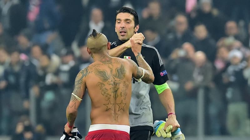 Gianluigi Buffon et Arturo Vidal