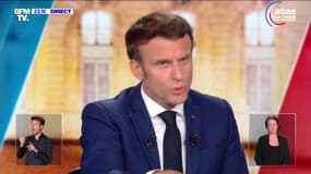 Emmanuel Macron veut la mise en place de "15.000 cyberpatrouilleurs"