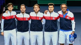 Les joueurs de l'équipe de France et Yannick Noah