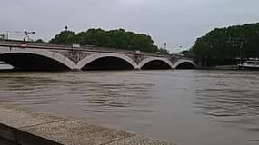 Crue de la Seine à Paris : la voie Mazas coupée - Témoins BFMTV