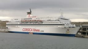Le bateau Corsica Linea qui doit accueillir des réfugiés ukrainiens à Marseille en mars 2022.