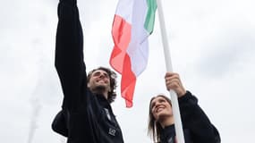 Gianmarco Tamberi (à gauche) durant la cérémonie d'ouverture des JO 2024.