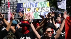 Des milliers de militants ont manifesté en hommage à Clément Méric. 