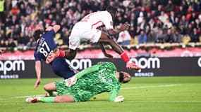 La semelle de Wilfried Singo en plein visage de Gianluigi Donnarumma lors de Monaco-PSG, le 18 décembre 2024