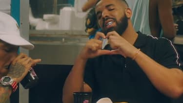 Le rappeur canadien dans le clip de "In My Feelings"