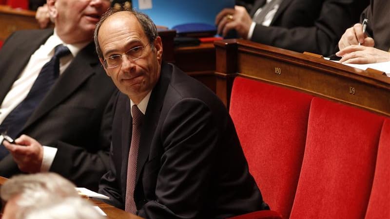 Eric Woerth dénonce un dossier à charge et conteste tous les faits qui lui sont reprochés, après sa double mis en examen jeudi dans l'enquête sur l'héritière de L'Oréal Liliane Bettencourt. "D'une manière générale, je conteste tous les faits qui me sont r