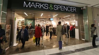 Marks & Spencer ne quitte pas complètement la France, mais n'y prend plus aucun risque.