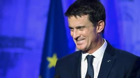 Manuel Valls, qui n'est pas encore officiellement candidat à la primaire à gauche, l'emporterait largement face à Arnaud Montebourg en janvier prochain.