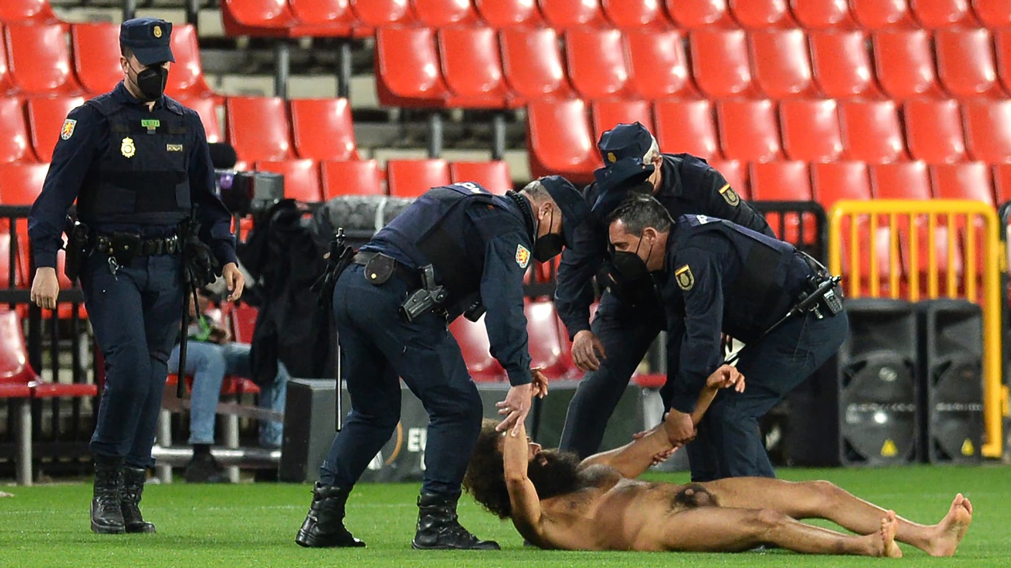 Un streaker lors de Grenade-Manchester United.